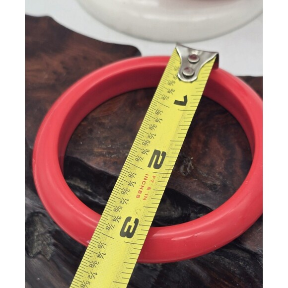 3 Vintage Acrylic Red Bangle Bracelets ~ Retro Fashion - Picture 7 of 13
